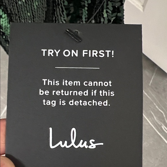 Lulu's Emerald Sequin Dress NWT. Size M fits more like a small - Picture 2 of 11